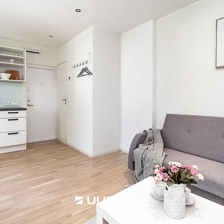 Near Center, Free Parking Apartment *